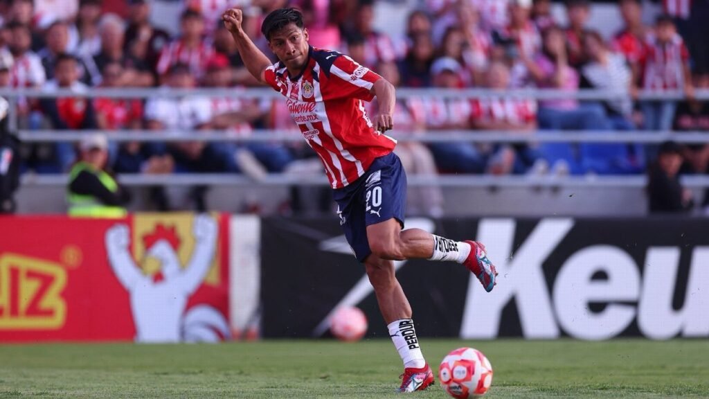 Ángel Sepúlveda regresa al Chivas con dos asistencias destacadas