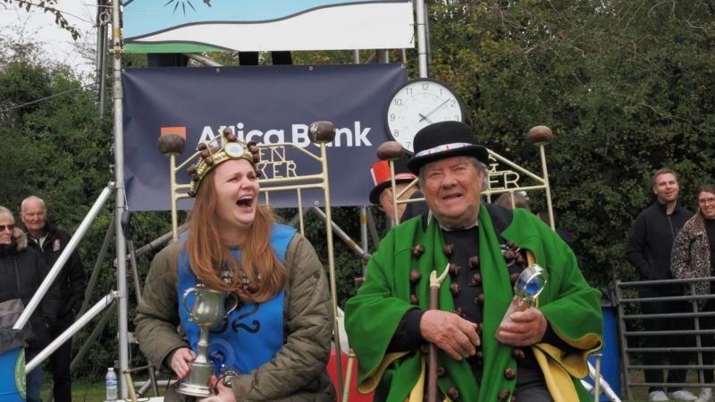 La sorprendente historia de cómo una mujer de 34 años en Indianápolis se alzó como la primera campeona mundial estadounidense en un deporte desconocido.