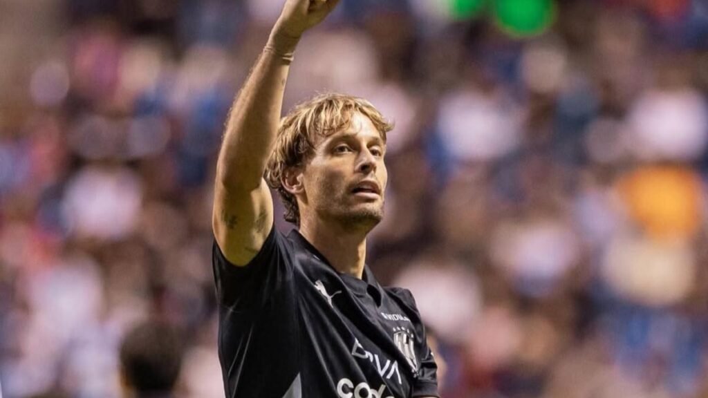 Sergio Canales brilla nuevamente y consolida el liderazgo de Monterrey