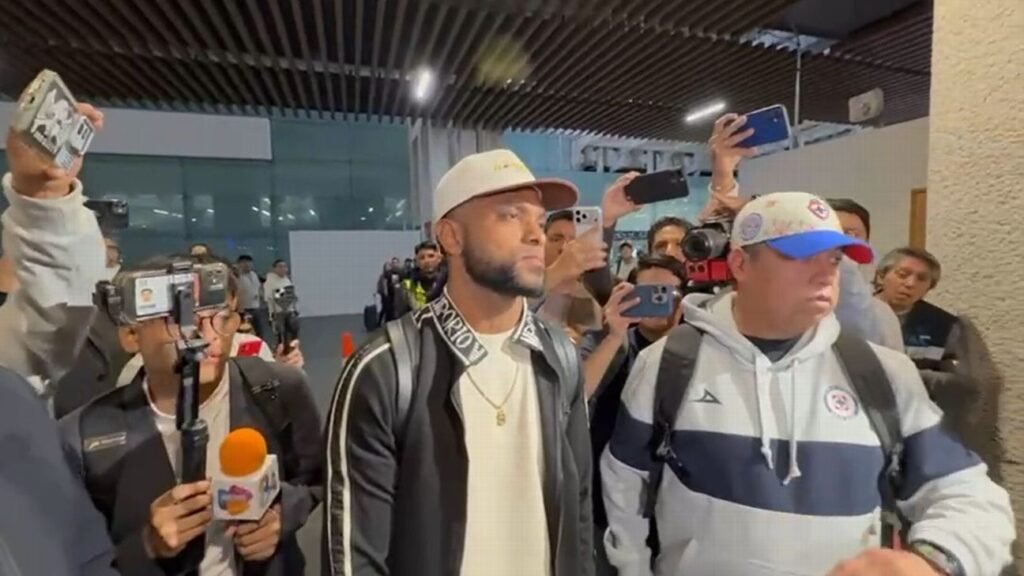 ¿La razón por la que Miguel Borja todavía no ha dado autógrafos del Cruz Azul?