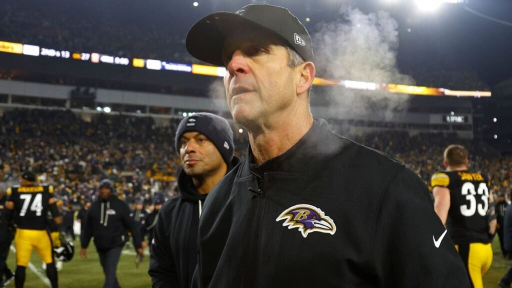Los Ravens separan a su entrenador en jefe, John Harbaugh