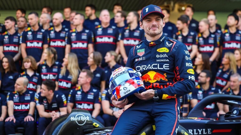 Max Verstappen, el rey sin corona, mantiene su dominio en la pista