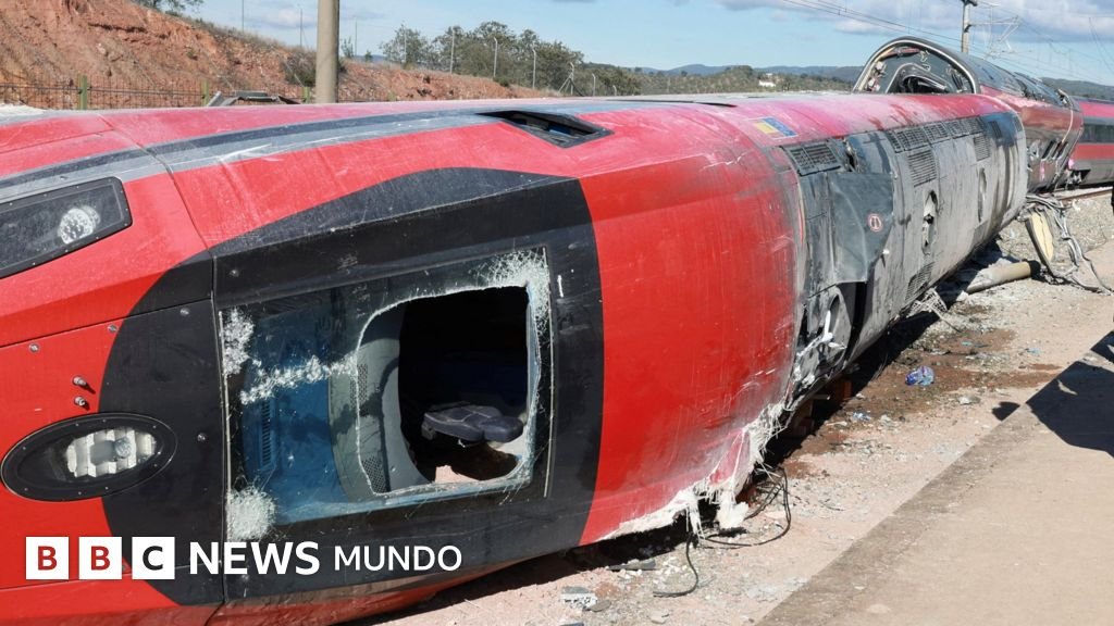 Urgente: Interrupción del tráfico en las vías tras el trágico accidente que causó 43 muertes en España