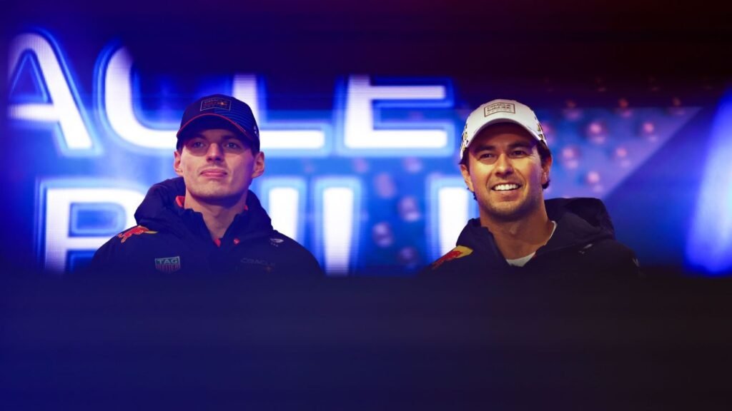 Verstappen obsequia un casco a Checo en México