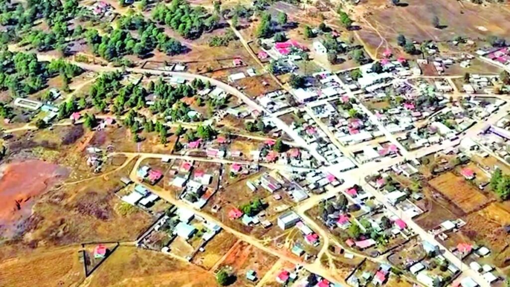 La violencia transforma comunidades en pueblos fantasma; los enfrentamientos persisten.