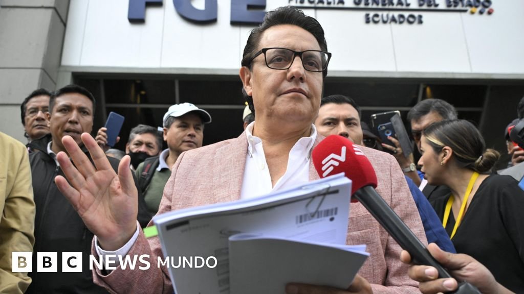 Ecuador acusa a un exministro y a seis personas más por el asesinato del candidato presidencial Fernando Villavicencio