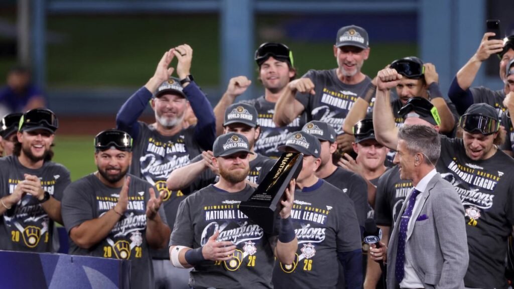 Jake Bauers revela el secreto de los Brewers tras barrer a los Dodgers: 'Jugamos el uno para el otro'